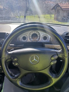 Mercedes-Benz E 320 Facelift, снимка 4