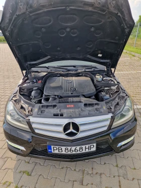 Mercedes-Benz C 220, снимка 12