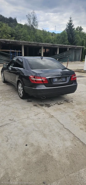 Mercedes-Benz E 200, снимка 4
