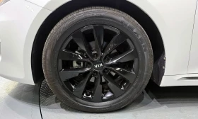 Kia K5, снимка 5