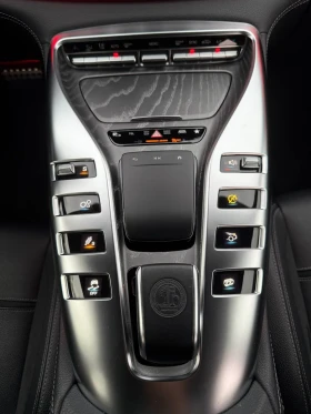 Mercedes-Benz AMG GT 53/4MATIC/435HP/PANO/360/BURM/MEMO/CPLAY/596q, снимка 11