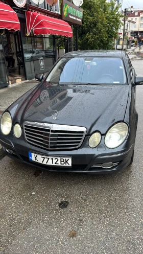 Mercedes-Benz E 320, снимка 1