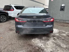 Toyota Camry SE / DISTRONIC / CAMERA / КЛИП НА МОТОРА  - 26300 € / 51438.33 лв. - 57484911 4