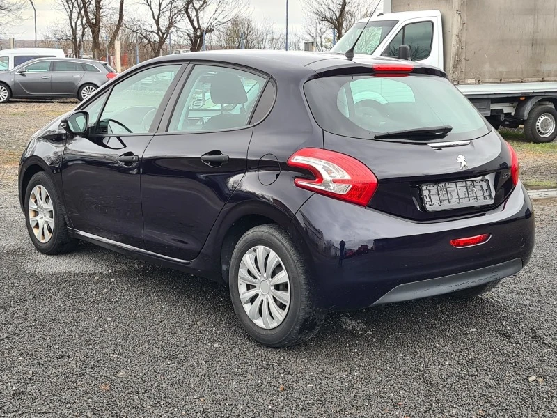 Peugeot 208 1.0 , снимка 6 - Автомобили и джипове - 38852885