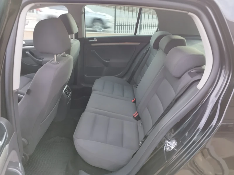 VW Golf 1.9tdi, снимка 10 - Автомобили и джипове - 48418773