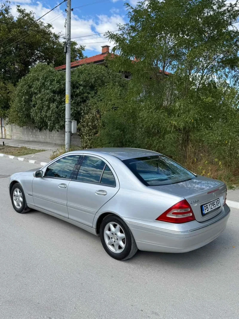 Mercedes-Benz C 180, снимка 6 - Автомобили и джипове - 52049719