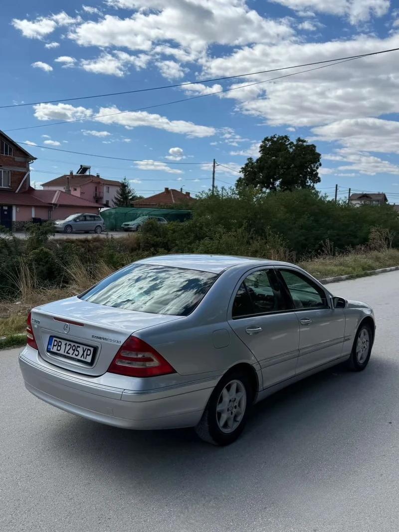 Mercedes-Benz C 180, снимка 5 - Автомобили и джипове - 52049719