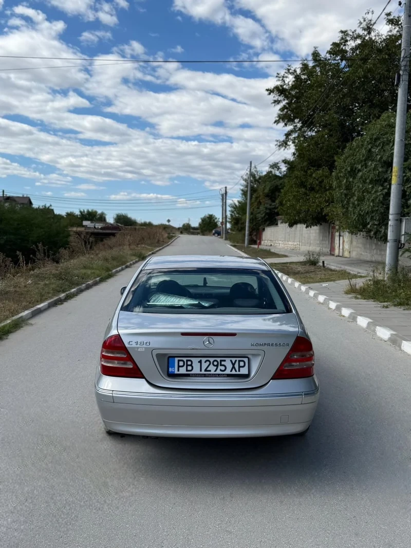 Mercedes-Benz C 180, снимка 3 - Автомобили и джипове - 52049719