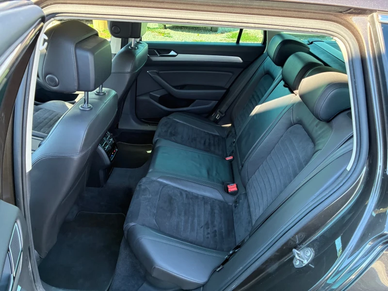 VW Passat TDI 240 4motion, снимка 10 - Автомобили и джипове - 52673770