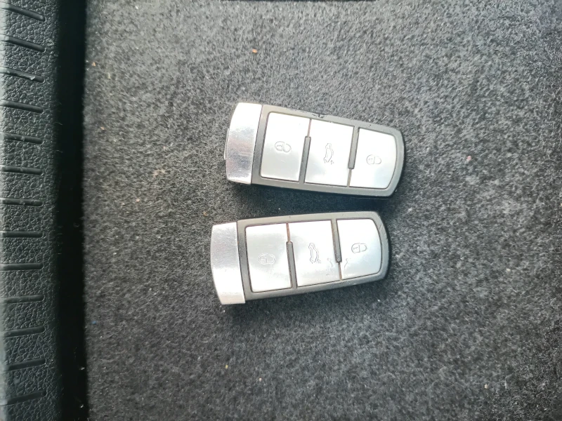 VW Passat 1.9 tdi, снимка 8 - Автомобили и джипове - 52589452