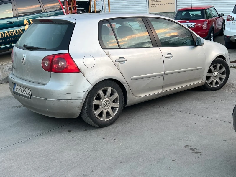 VW Golf 2.0 TDI , снимка 4 - Автомобили и джипове - 52718976