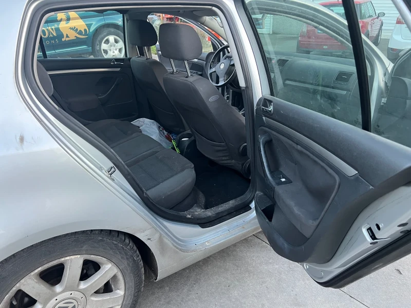 VW Golf 2.0 TDI , снимка 11 - Автомобили и джипове - 52718976