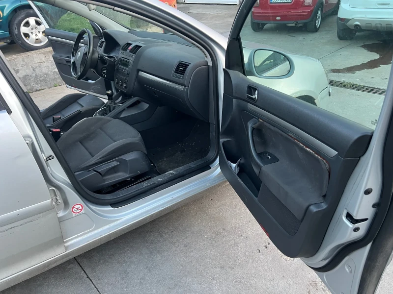 VW Golf 2.0 TDI , снимка 9 - Автомобили и джипове - 52718976