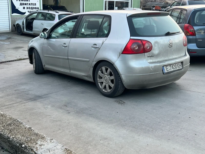 VW Golf 2.0 TDI , снимка 3 - Автомобили и джипове - 52718976