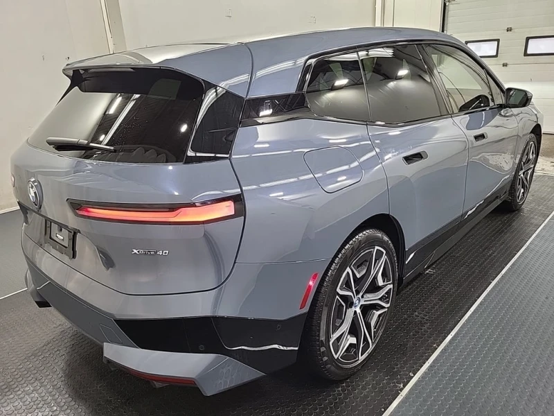 BMW iX * XDRIVE40 * CARFAX * БЕЗ ПЪРВОНАЧАЛНА ВНОСКА, снимка 3 - Автомобили и джипове - 52806886
