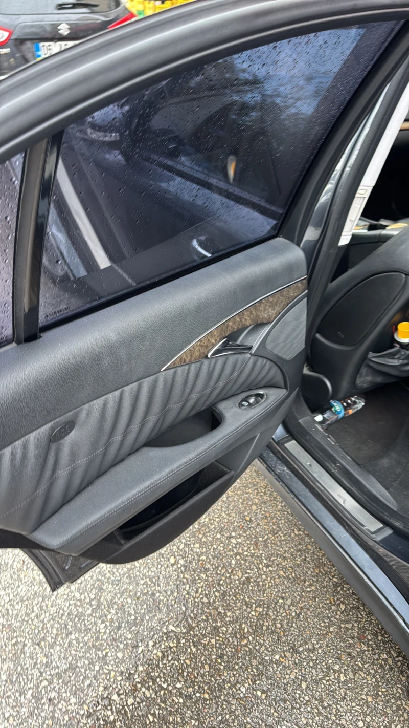 Mercedes-Benz E 320, снимка 10 - Автомобили и джипове - 52813212