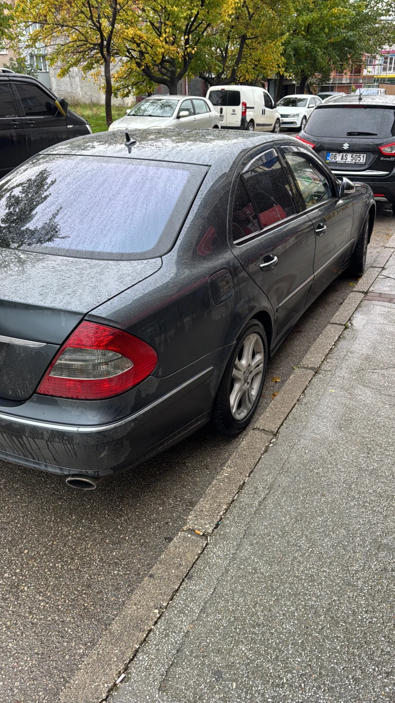Mercedes-Benz E 320, снимка 3 - Автомобили и джипове - 52813212
