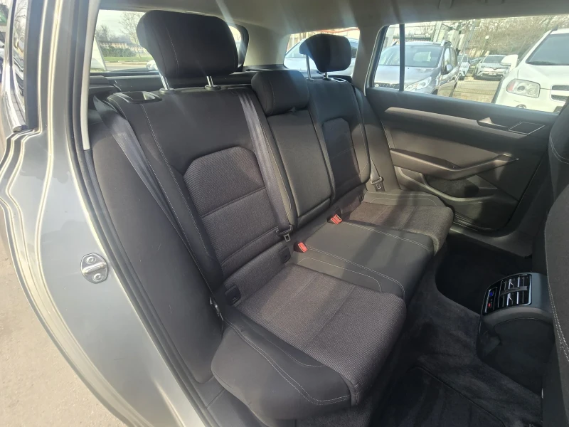 VW Passat Comfort line 6 скорости, снимка 14 - Автомобили и джипове - 52838272