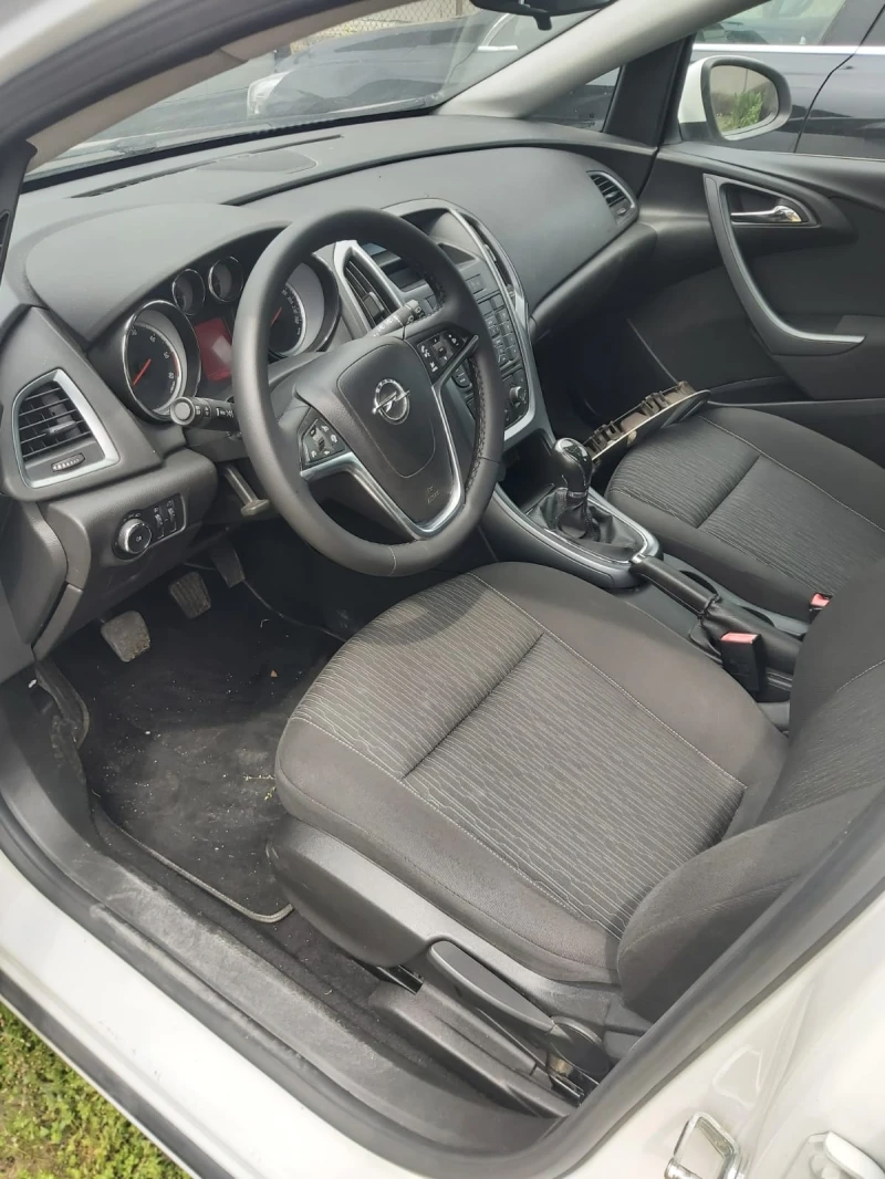 Opel Astra 1.3, снимка 5 - Автомобили и джипове - 53005980
