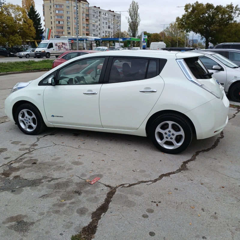 Nissan Leaf , снимка 6 - Автомобили и джипове - 53149901