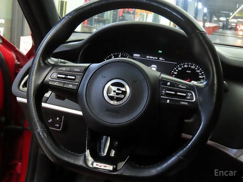 Kia Stinger, снимка 8 - Автомобили и джипове - 53380752