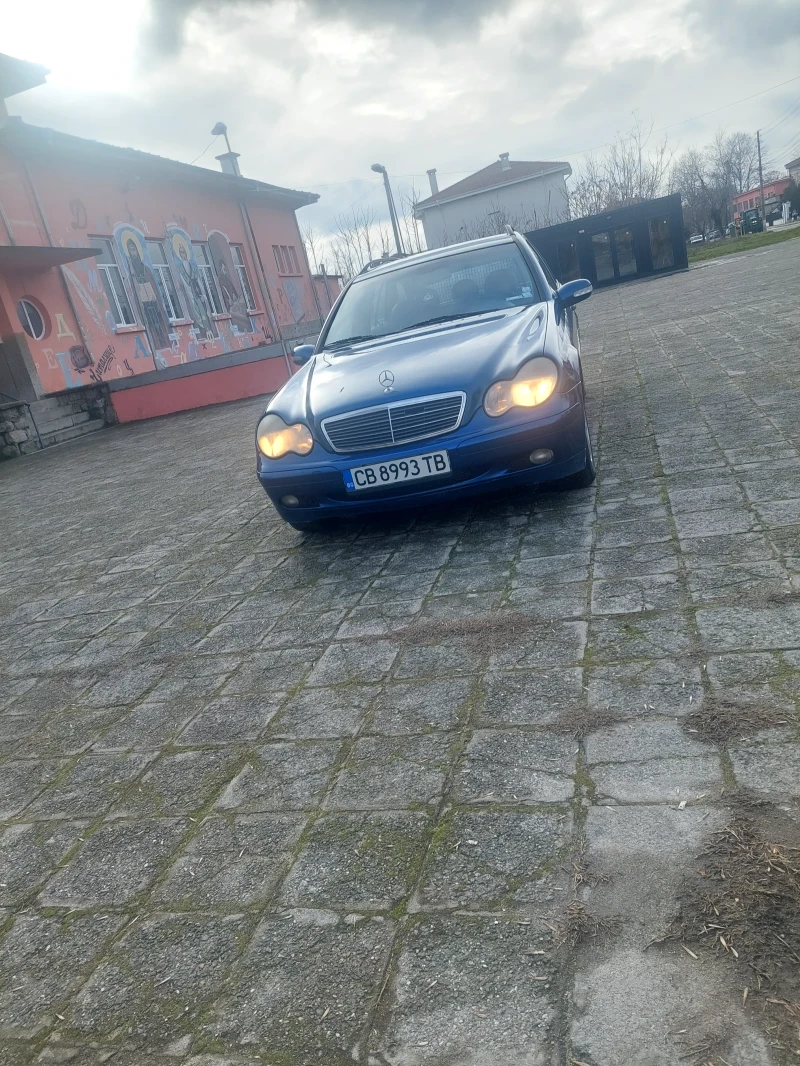 Mercedes-Benz C 220, снимка 2 - Автомобили и джипове - 53432520