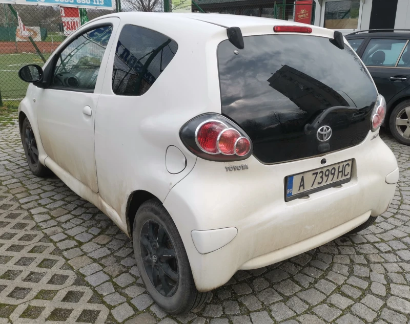 Toyota Aygo, снимка 3 - Автомобили и джипове - 53600339