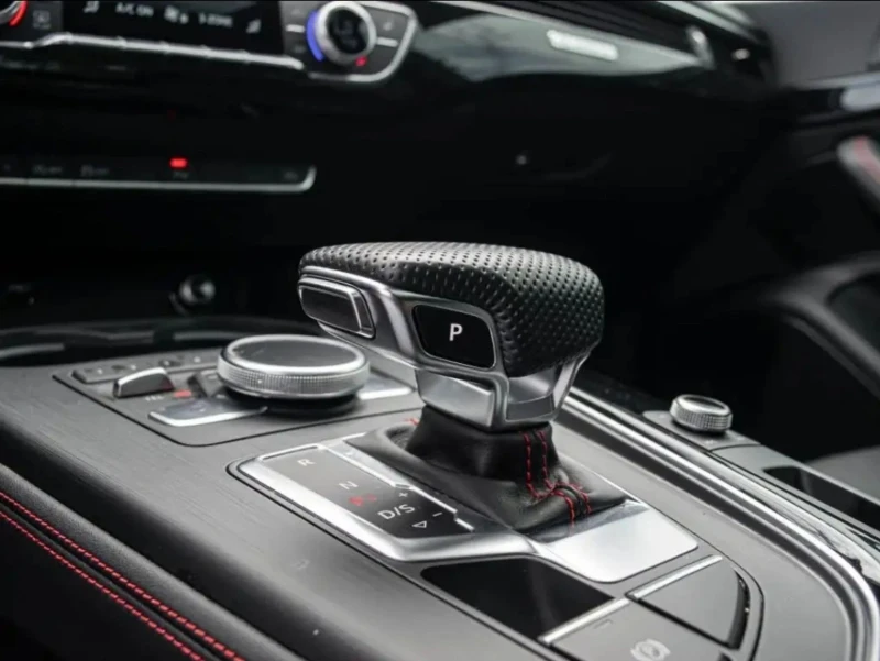 Audi A4 PRESTIGE/2018/ROTOR/NARDO GREY/4x4/Без инцинденти, снимка 7 - Автомобили и джипове - 53593691