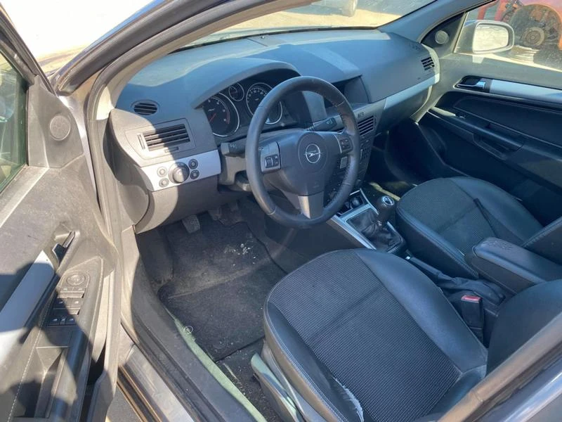 Opel Astra 1.7, снимка 5 - Автомобили и джипове - 41991603