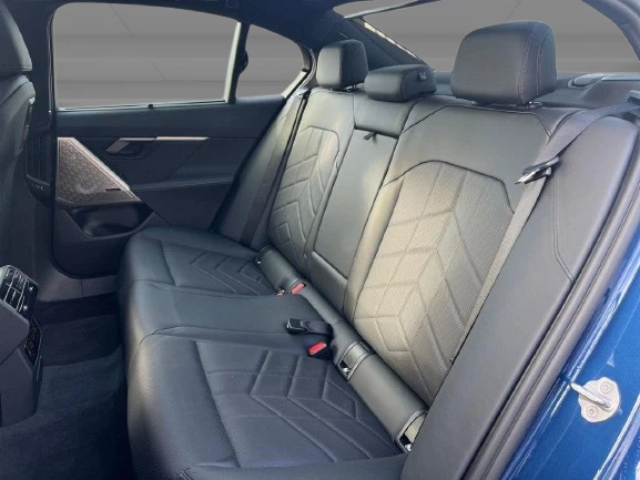 BMW i5 M60 xDrive = M-Sport = Гаранция, снимка 10 - Автомобили и джипове - 53354052