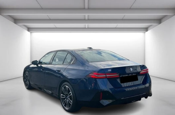 BMW i5 M60 xDrive = M-Sport = Гаранция, снимка 2 - Автомобили и джипове - 53354052