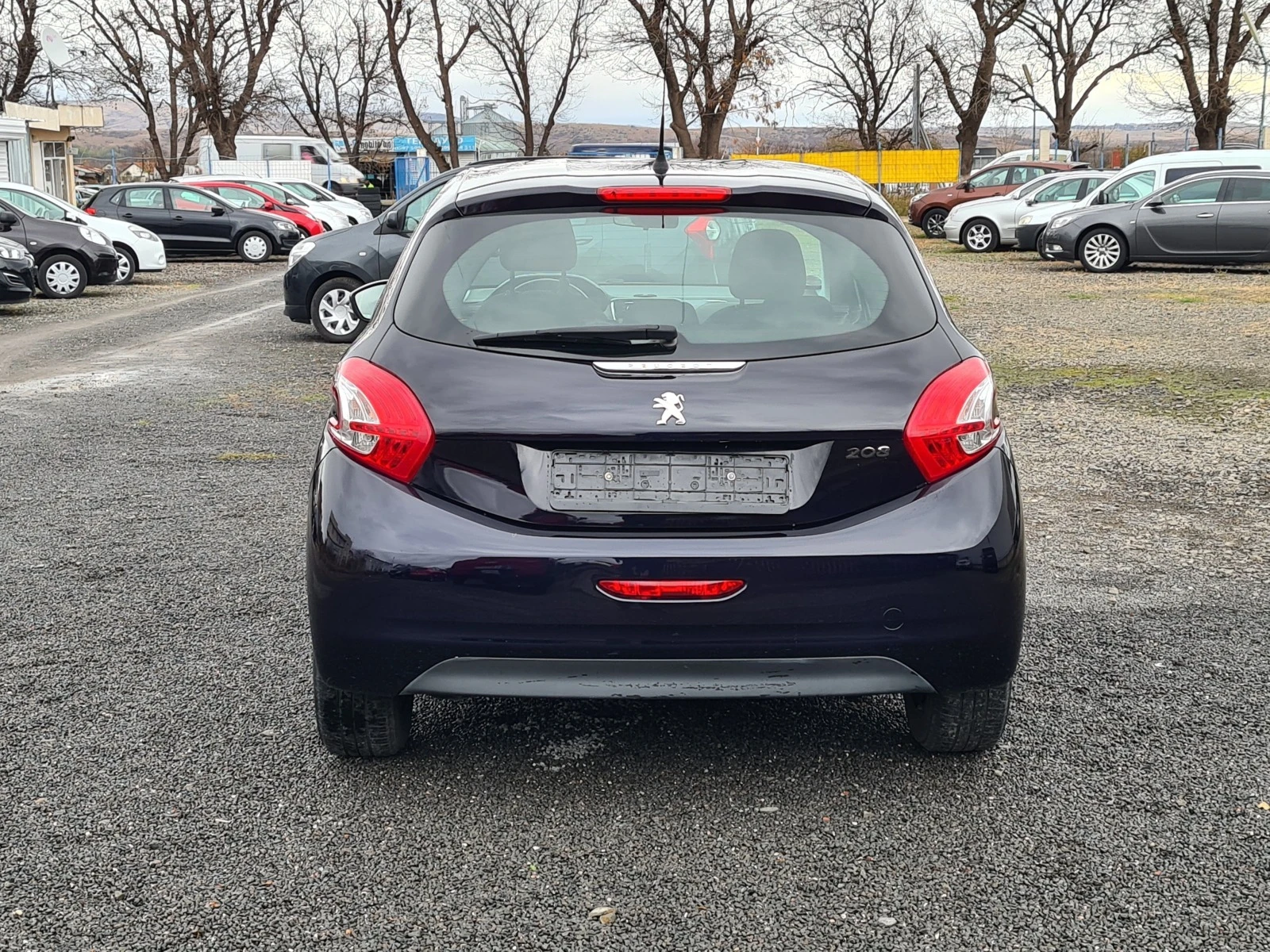 Peugeot 208 1.0  - изображение 5