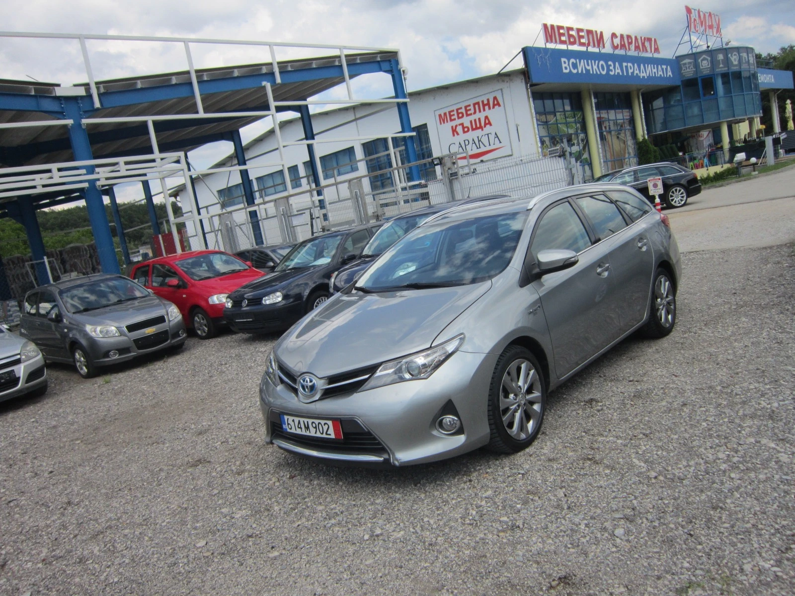 Toyota Auris 1.8 HYBRID/99ps - изображение 2