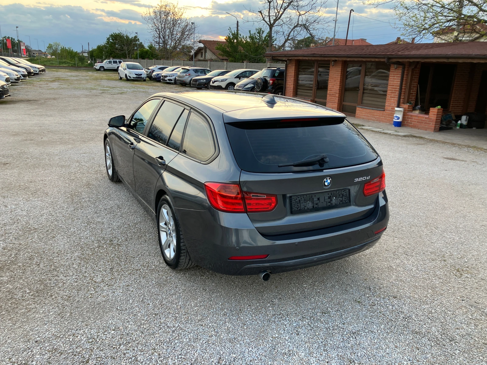 BMW 320 d - изображение 6