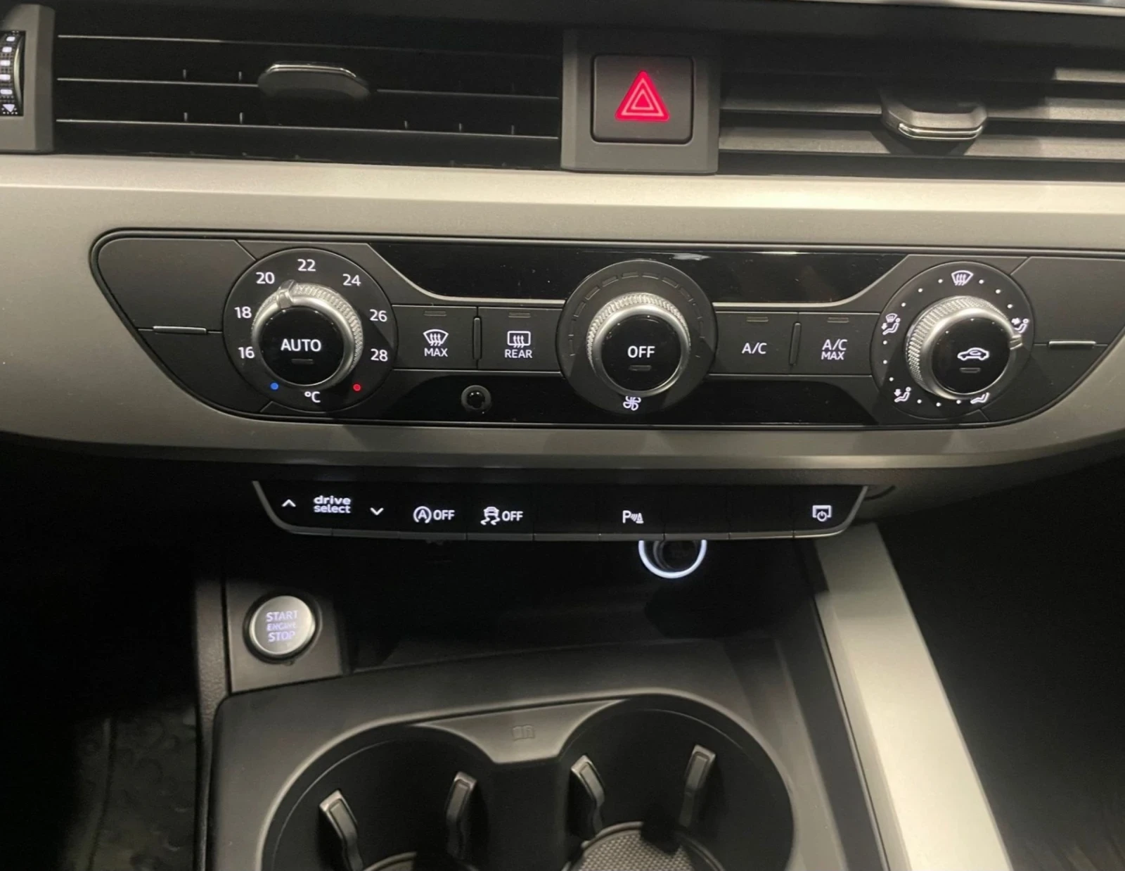 Audi A4 AVANT 35 TFSI.S TRONIC. HYBRID.MATRIX.NAVI.KAMERA - изображение 8