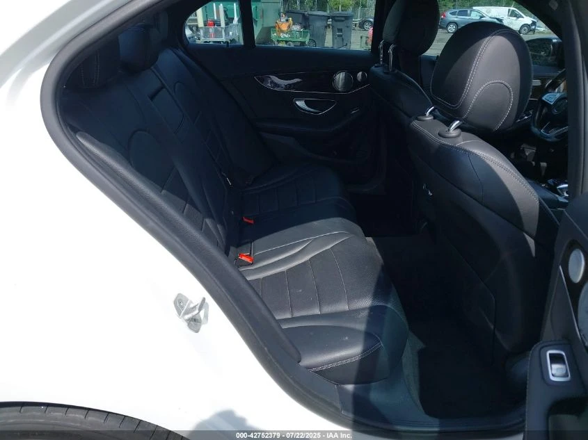 Mercedes-Benz C 300 LUXURY/BURMESTER/ПОДГРЕВИ/ПАНОРАМА - изображение 9