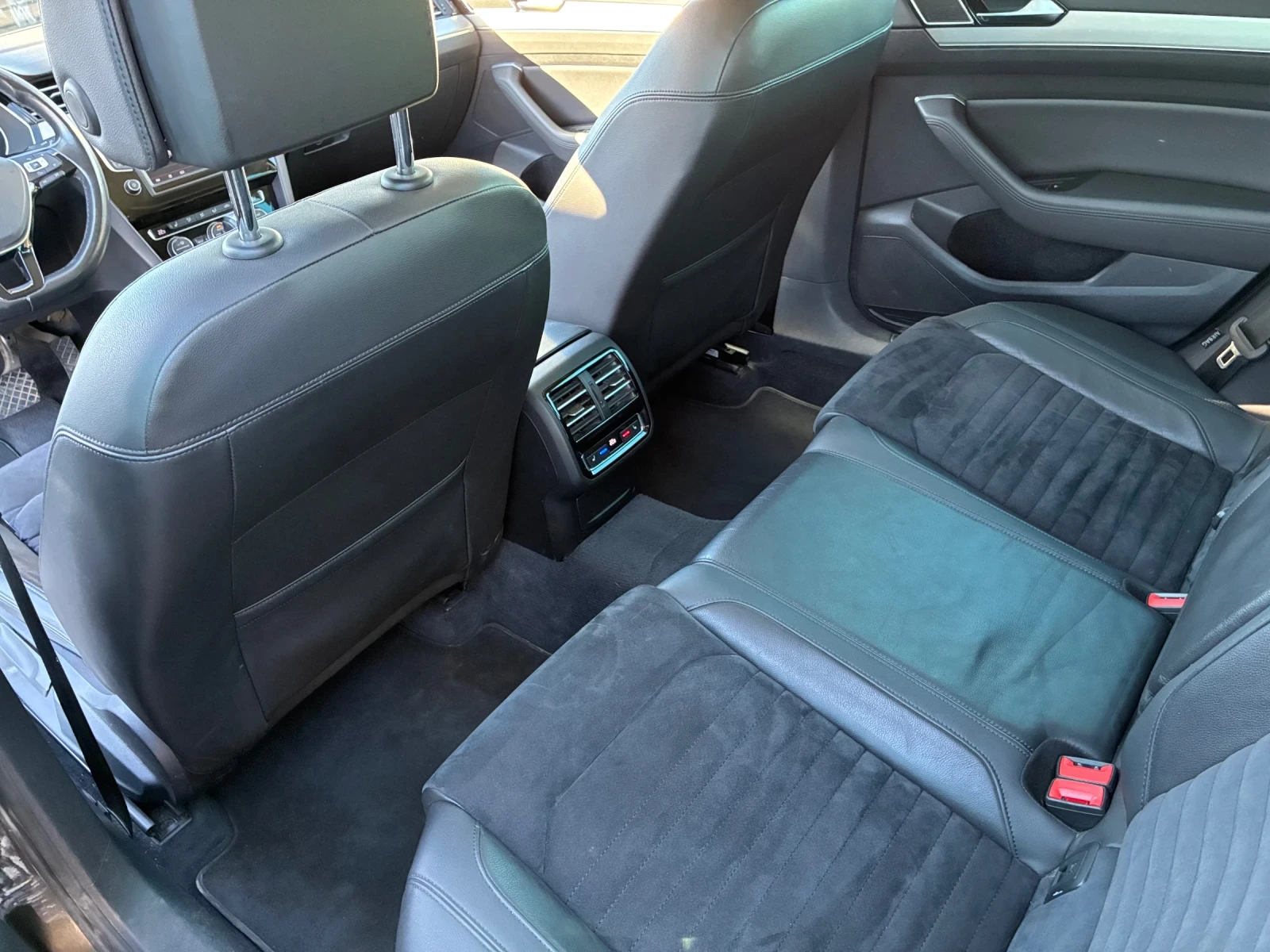 VW Passat TDI 240 4motion | Mobile.bg   7