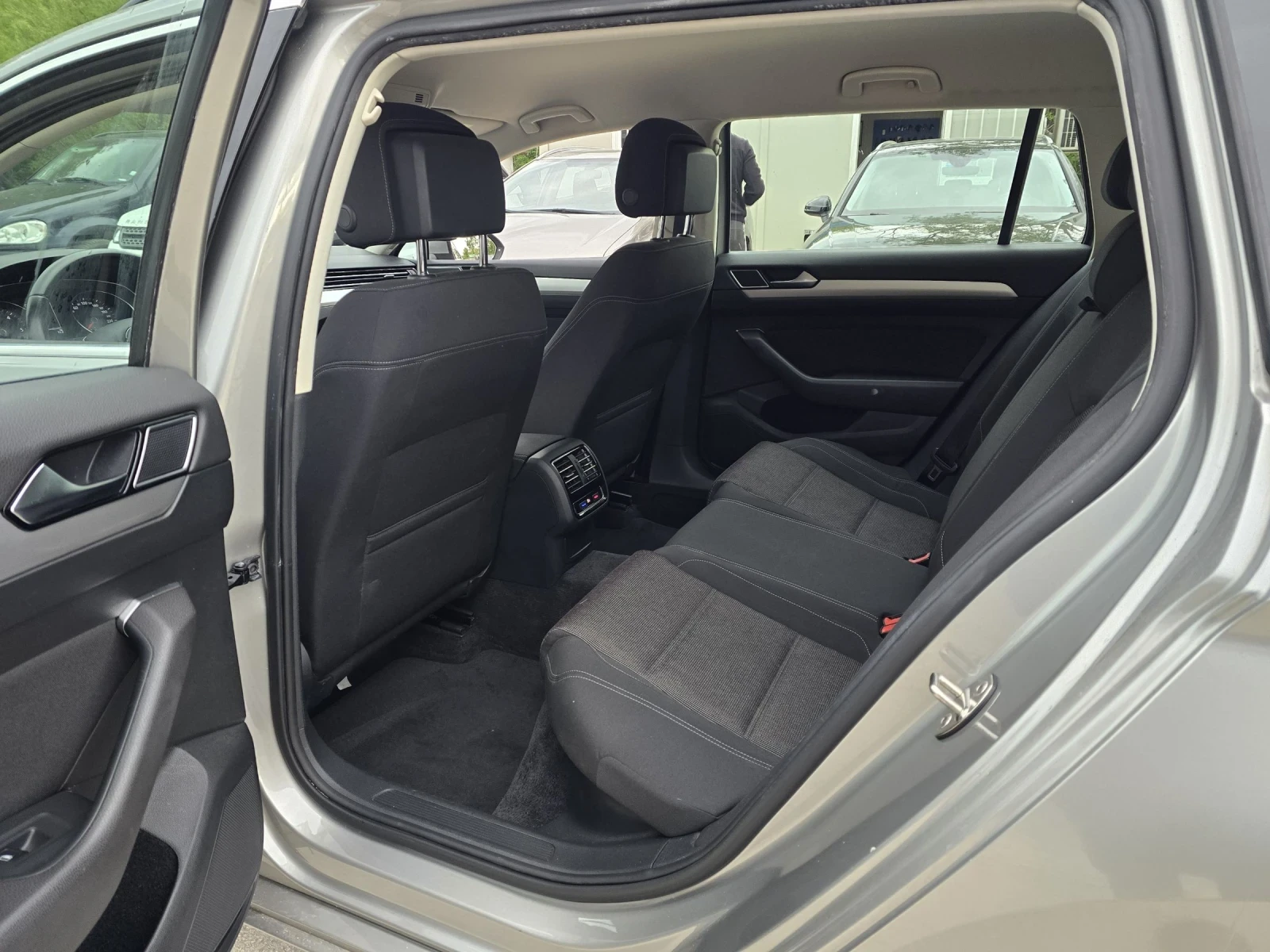 VW Passat Comfort line 6 �������� | Mobile.bg � ����������� 11