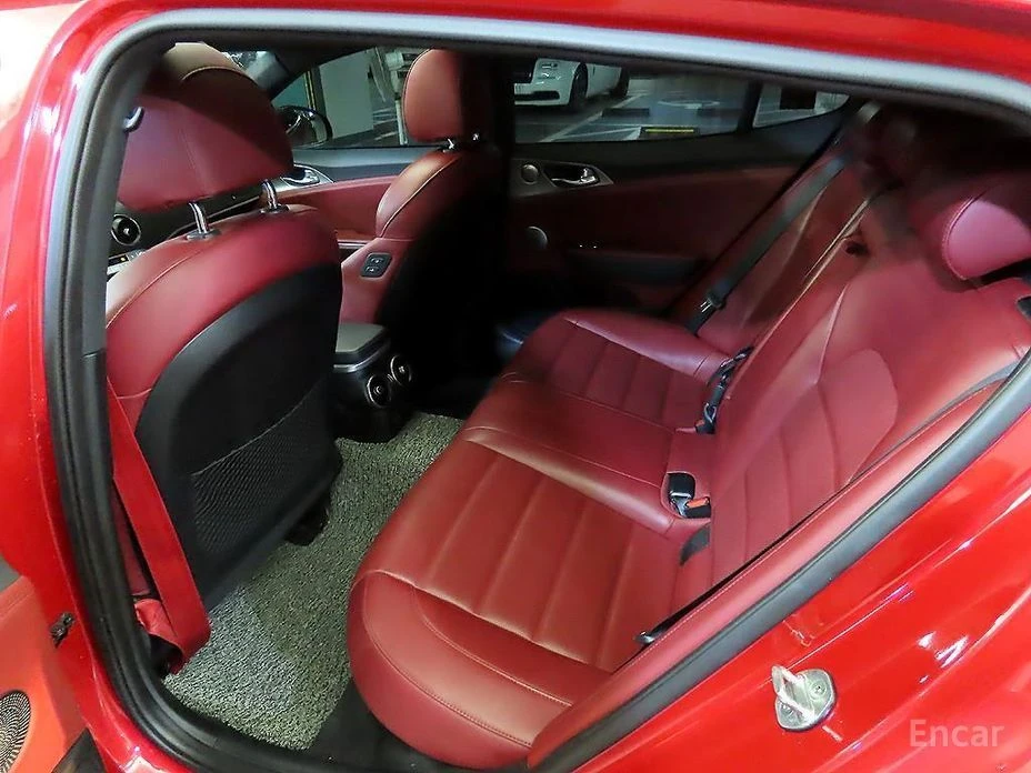 Kia Stinger  - изображение 7