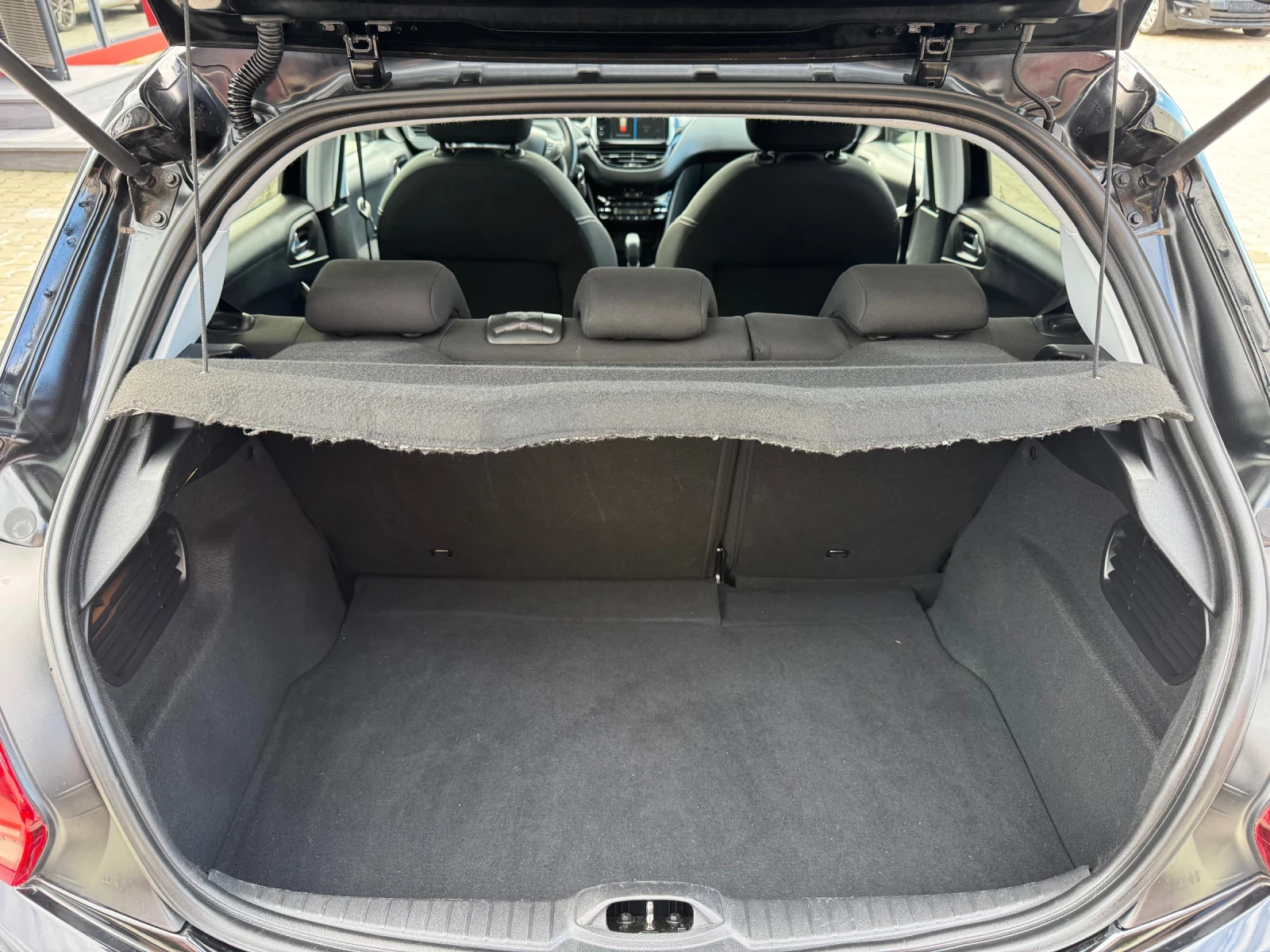 Peugeot 208 1.6BLUE HDI EURO-6 | Mobile.bg � ����������� 17