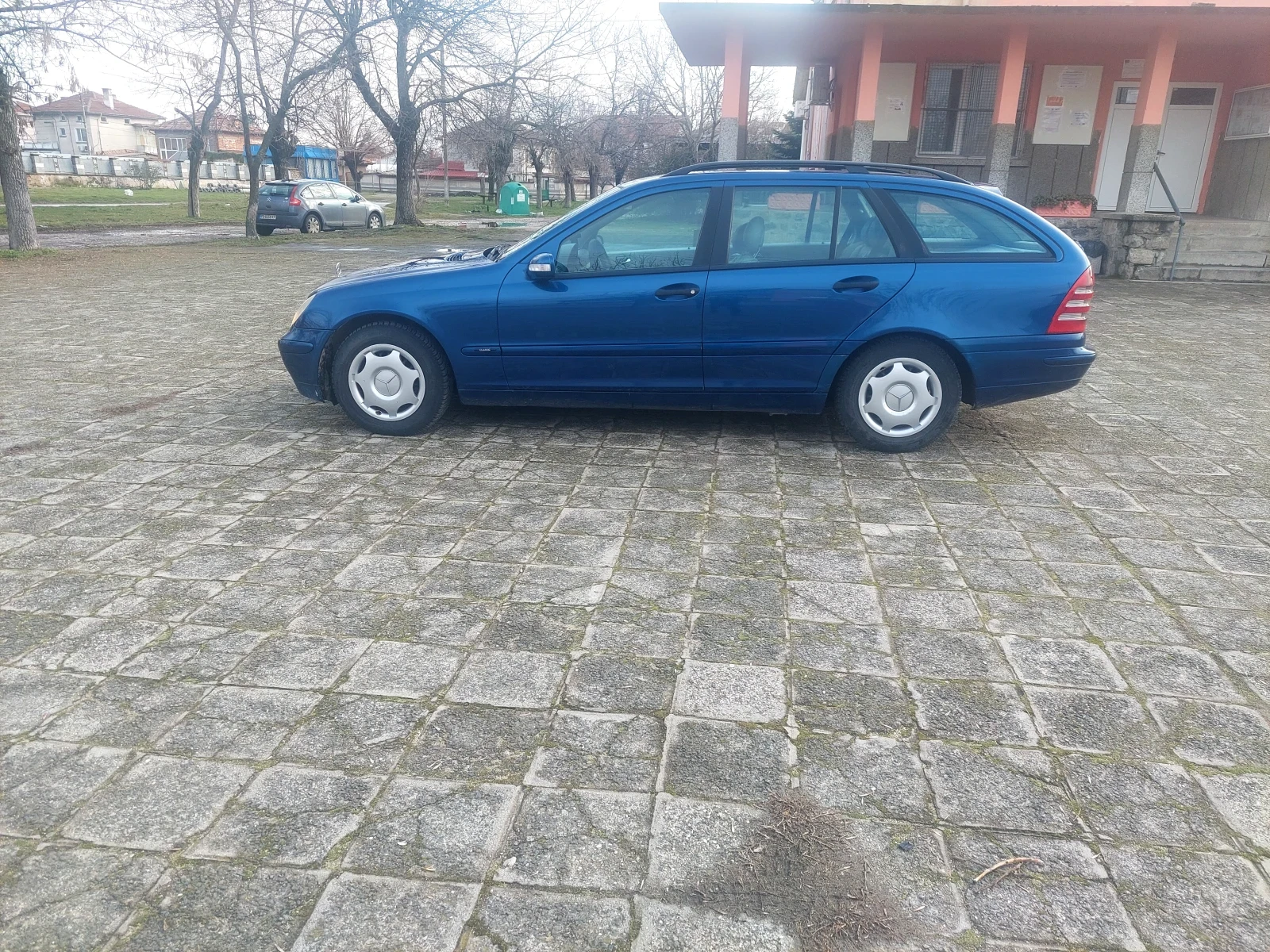 Mercedes-Benz C 220  - изображение 3