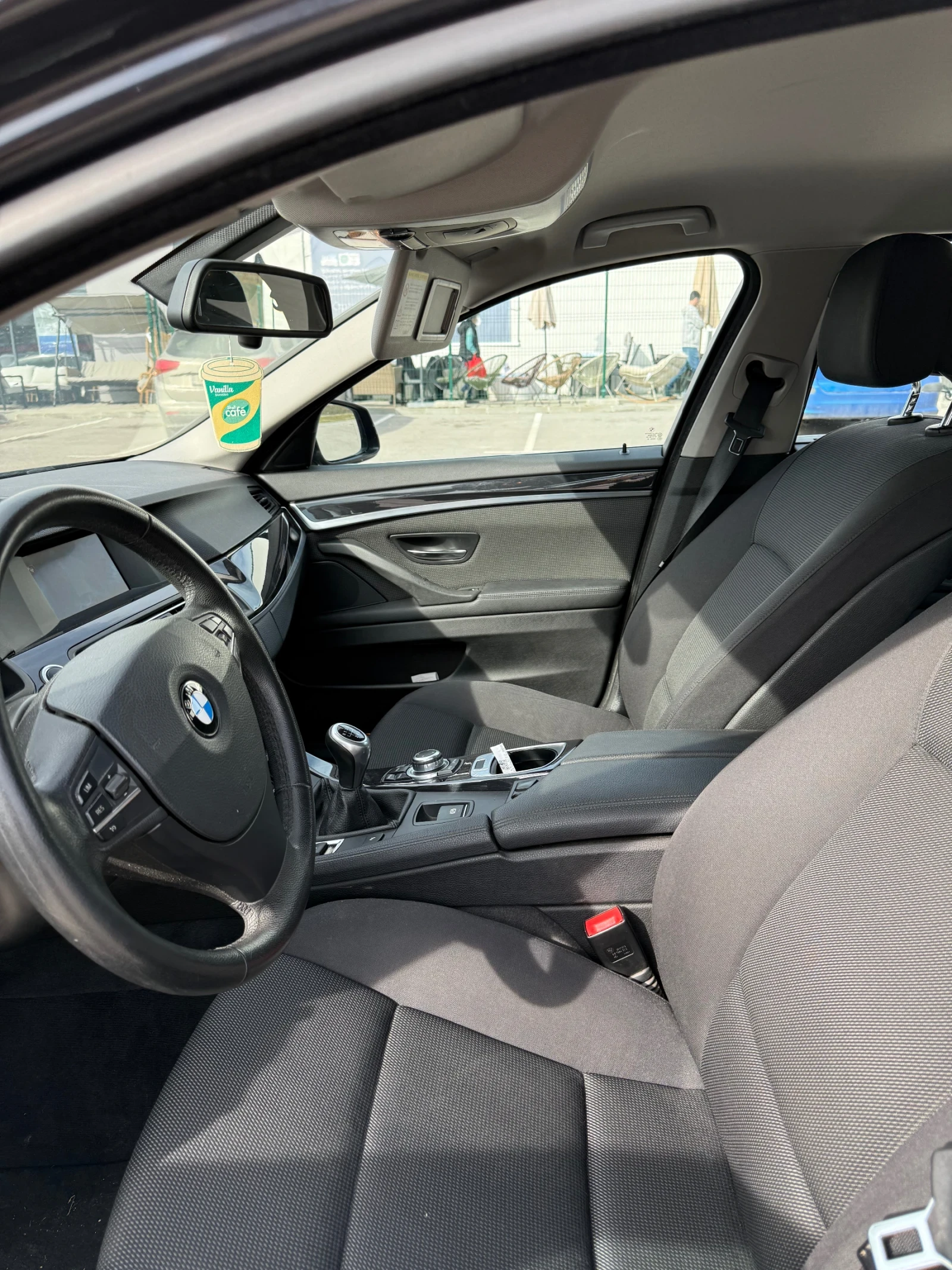 BMW 530, снимка 12 - Автомобили и джипове - 53476724