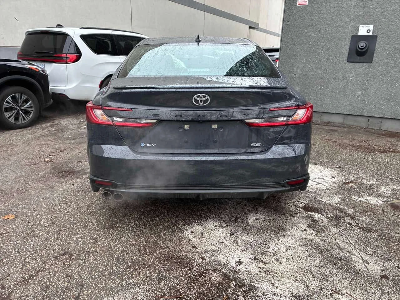 Toyota Camry SE / DISTRONIC / CAMERA / КЛИП НА МОТОРА , снимка 4 - Автомобили и джипове - 54110270