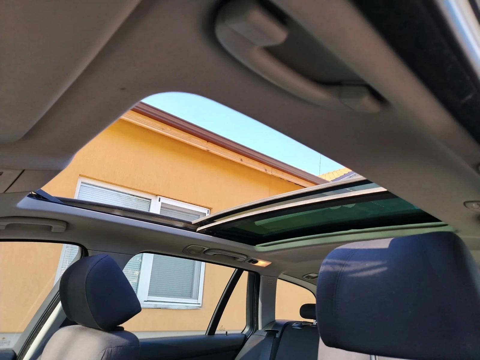 BMW 318 Е91, снимка 9 - Автомобили и джипове - 54173133