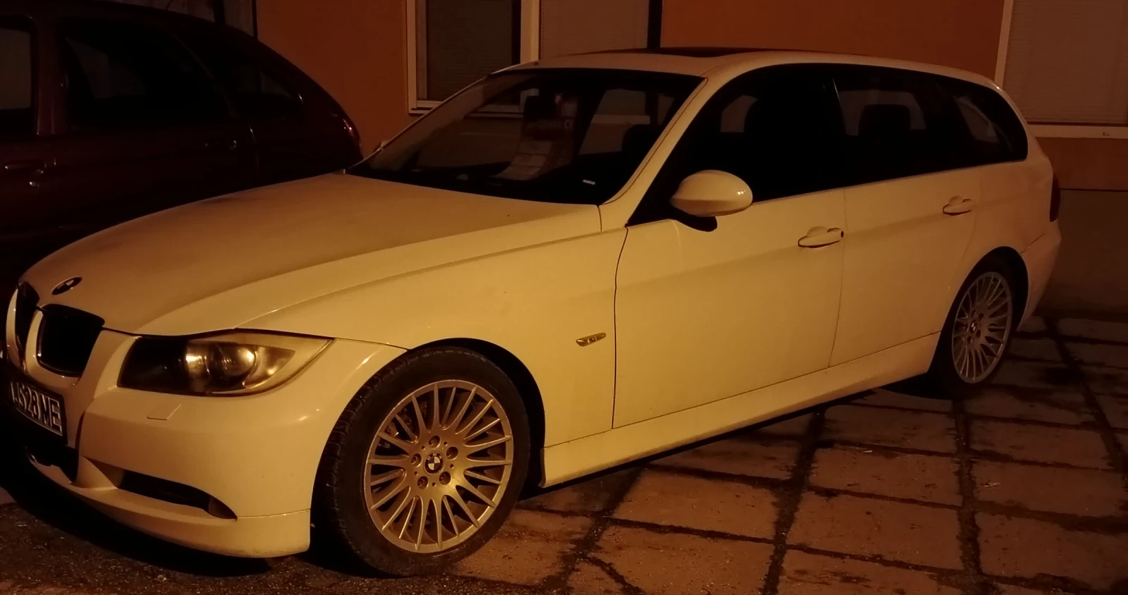 BMW 318 Е91, снимка 3 - Автомобили и джипове - 54173133