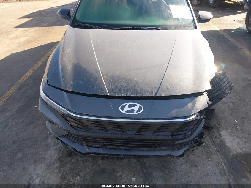 Hyundai Elantra 2.0L I-4 DOHC, VVT, 147HP Front Wheel Drive | Mobile.bg � ����������� 12