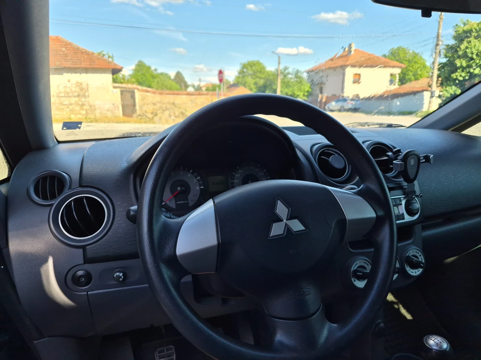Mitsubishi Colt 1.1 75 hp, снимка 10 - Автомобили и джипове - 54556204