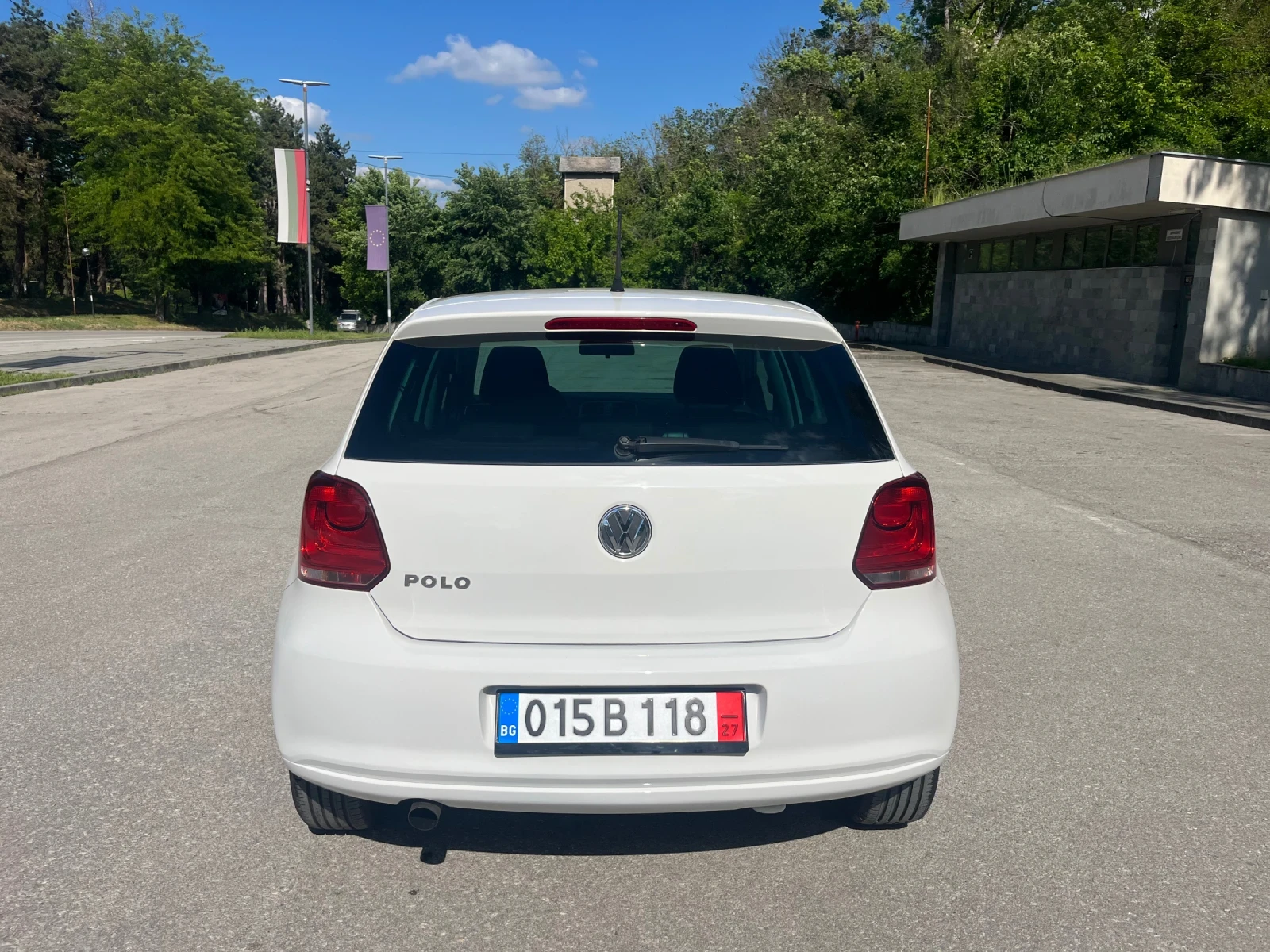 VW Polo 1.6tdi* 90кс* Life, снимка 5 - Автомобили и джипове - 54596945
