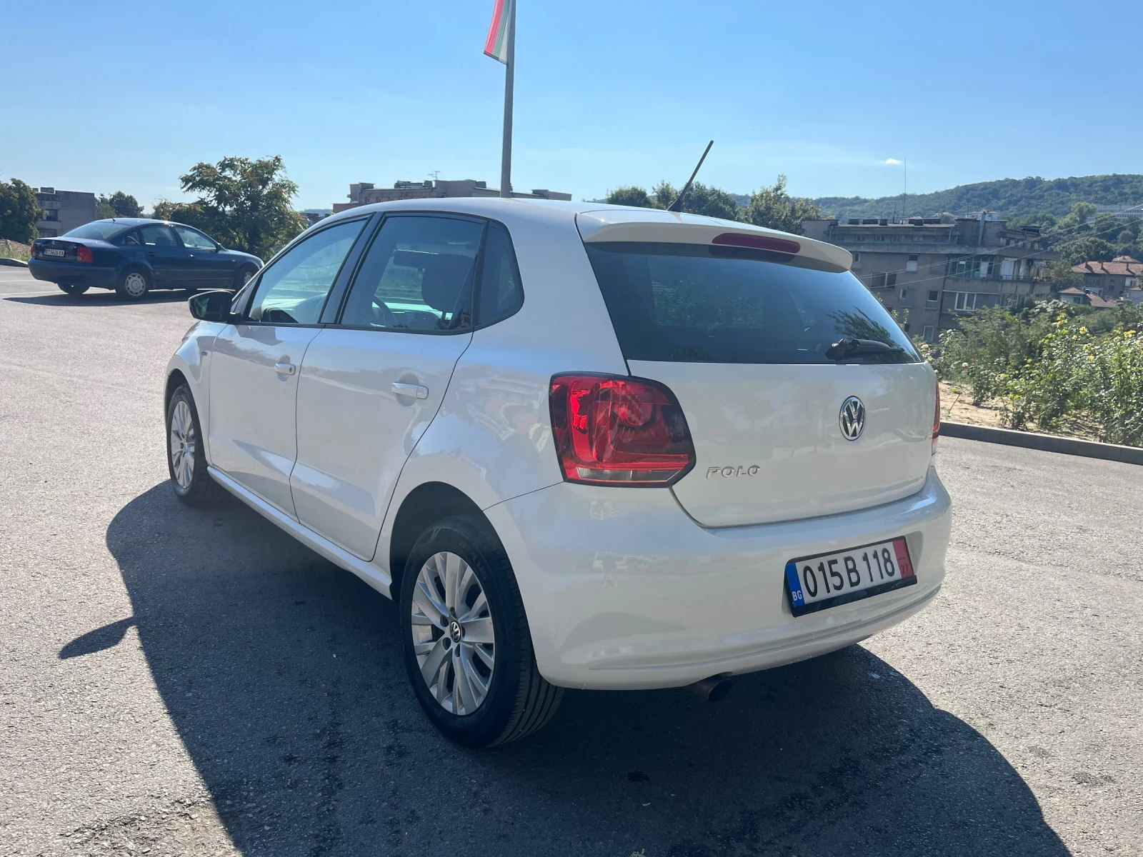 VW Polo 1.6tdi* 90кс* Life, снимка 7 - Автомобили и джипове - 54596945