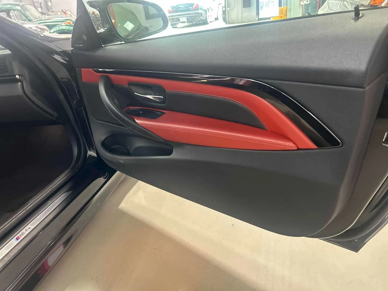 BMW M4 * КАРБОН* HEAD UP DISPLAY* ПОДГРЕВИ* КАМЕРА*   , снимка 15 - Автомобили и джипове - 54635572